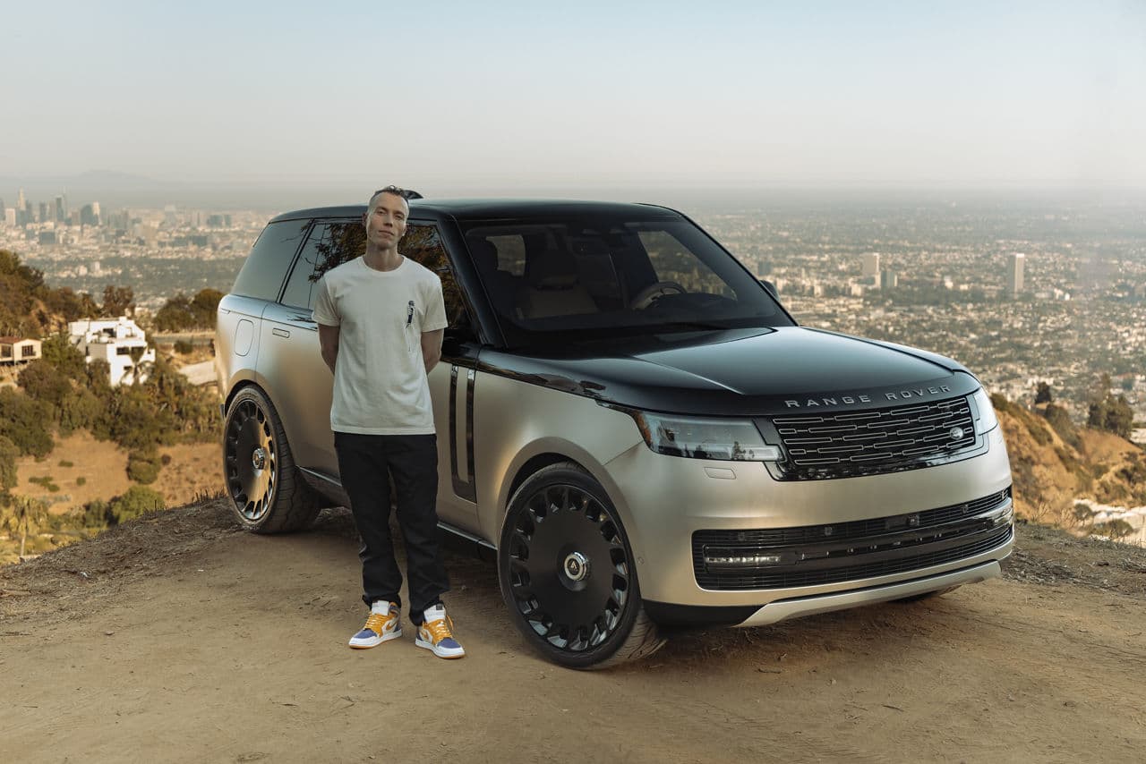 Detail view of 2022 Land Rover Ranger Rover with truck suv wheels