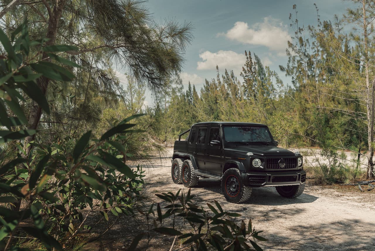 Front view of 2022 Mercedes-Benz G63 6x6 with wheels