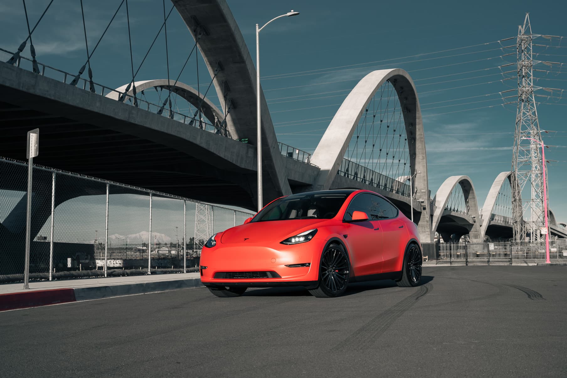 2022 Tesla Model Y — wheels, side profile