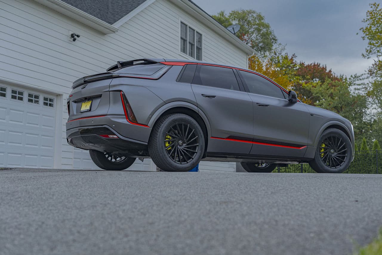 Side profile of 2023 Cadillac Lyriq with wheels