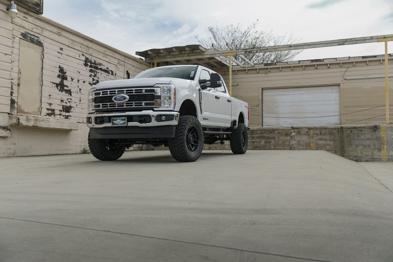 Front view of 2023 Ford F250 with wheels
