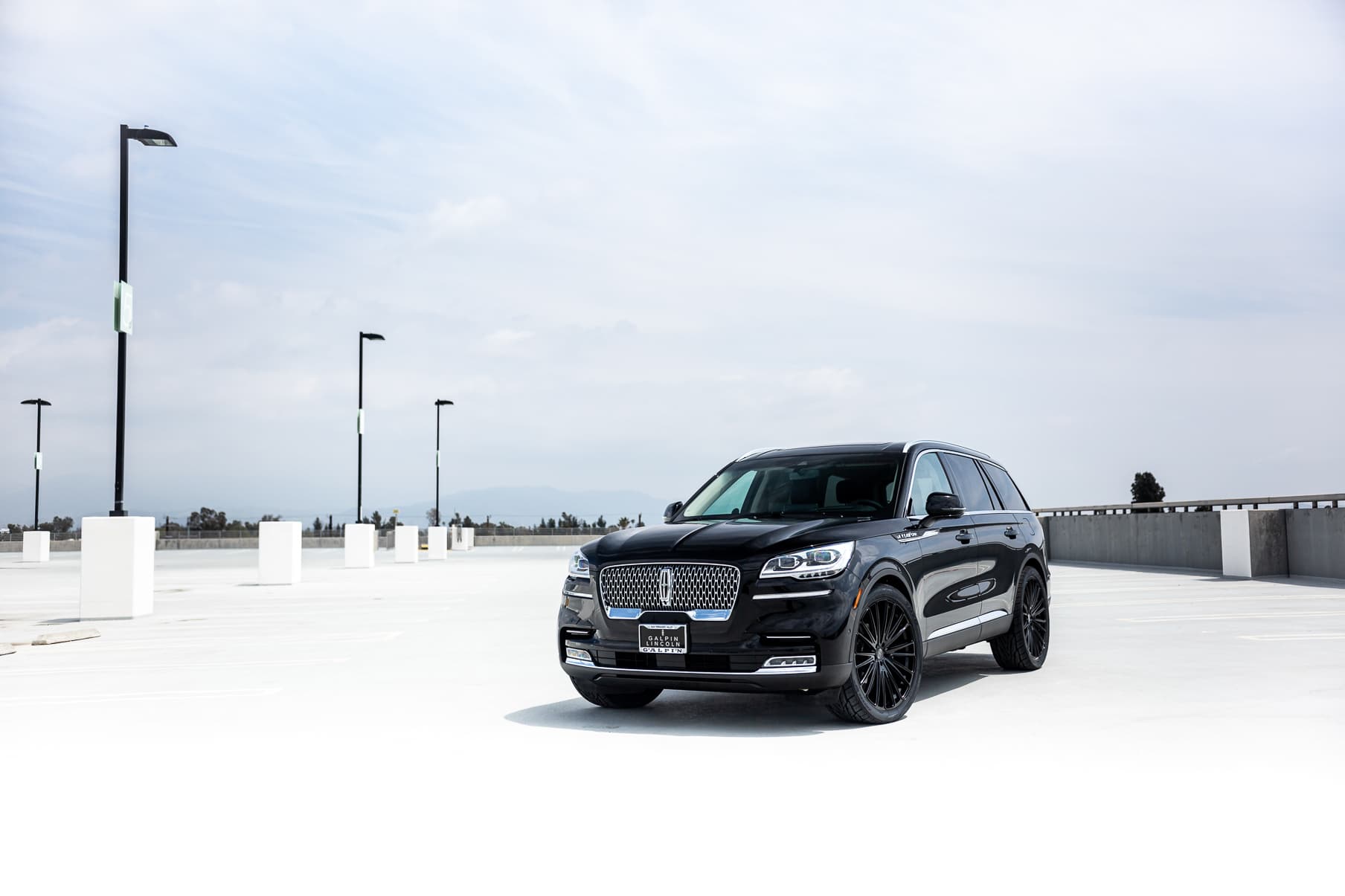 2023 Lincoln Aviator — wheels, side profile