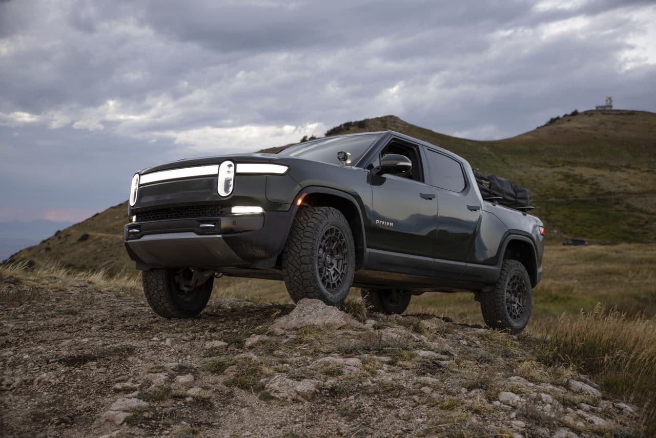 Detail view of 2023 Rivian R1T with truck suv wheels
