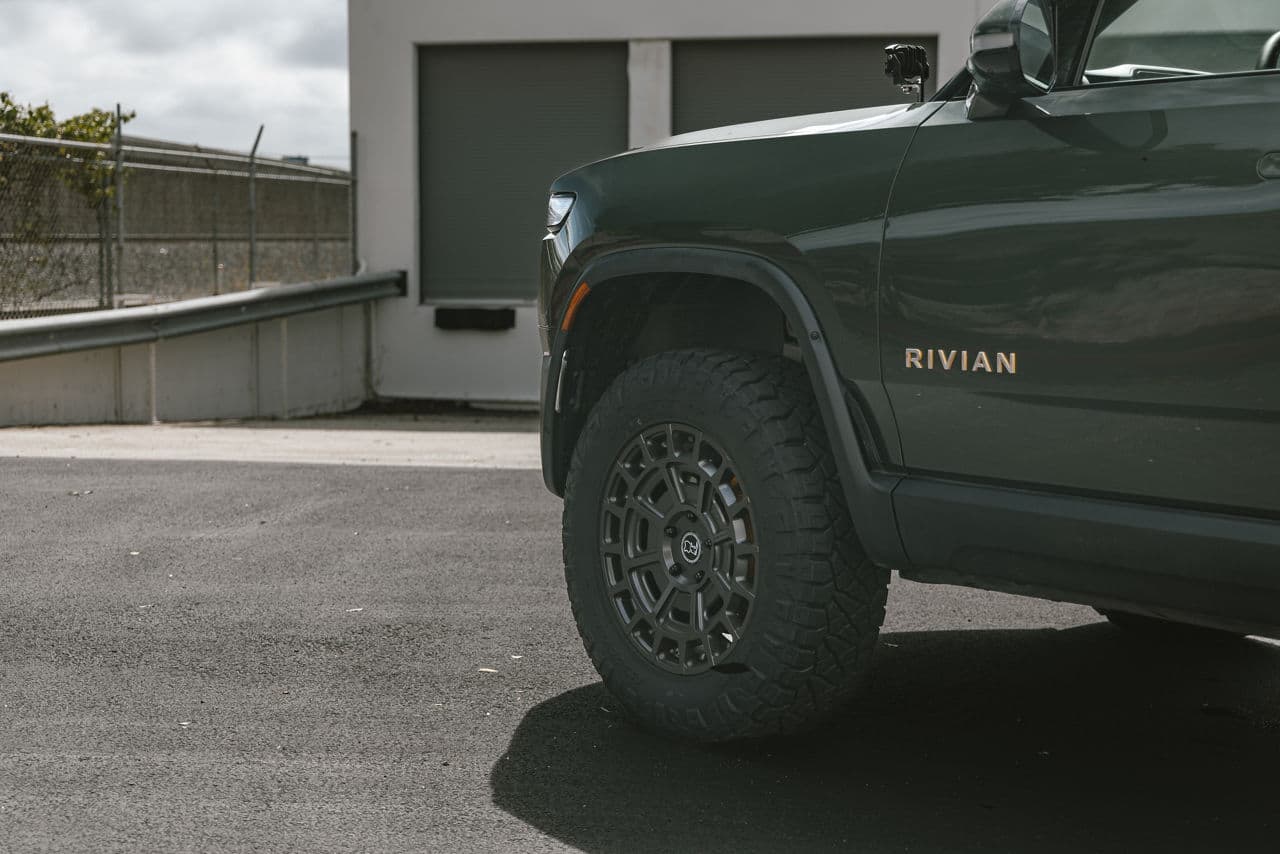 Rear view of 2023 Rivian R1T with wheels