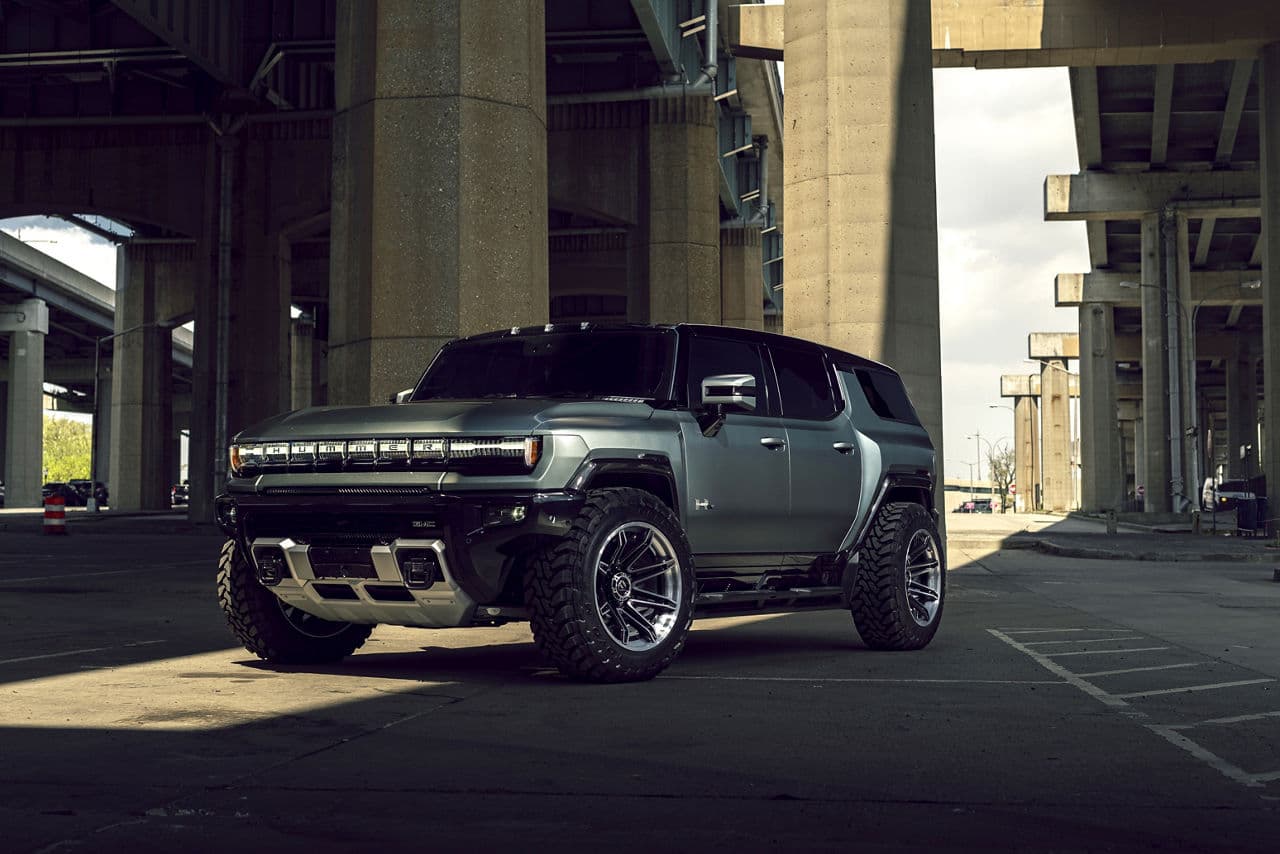 Side profile of 2024 GMC Hummer EV with wheels