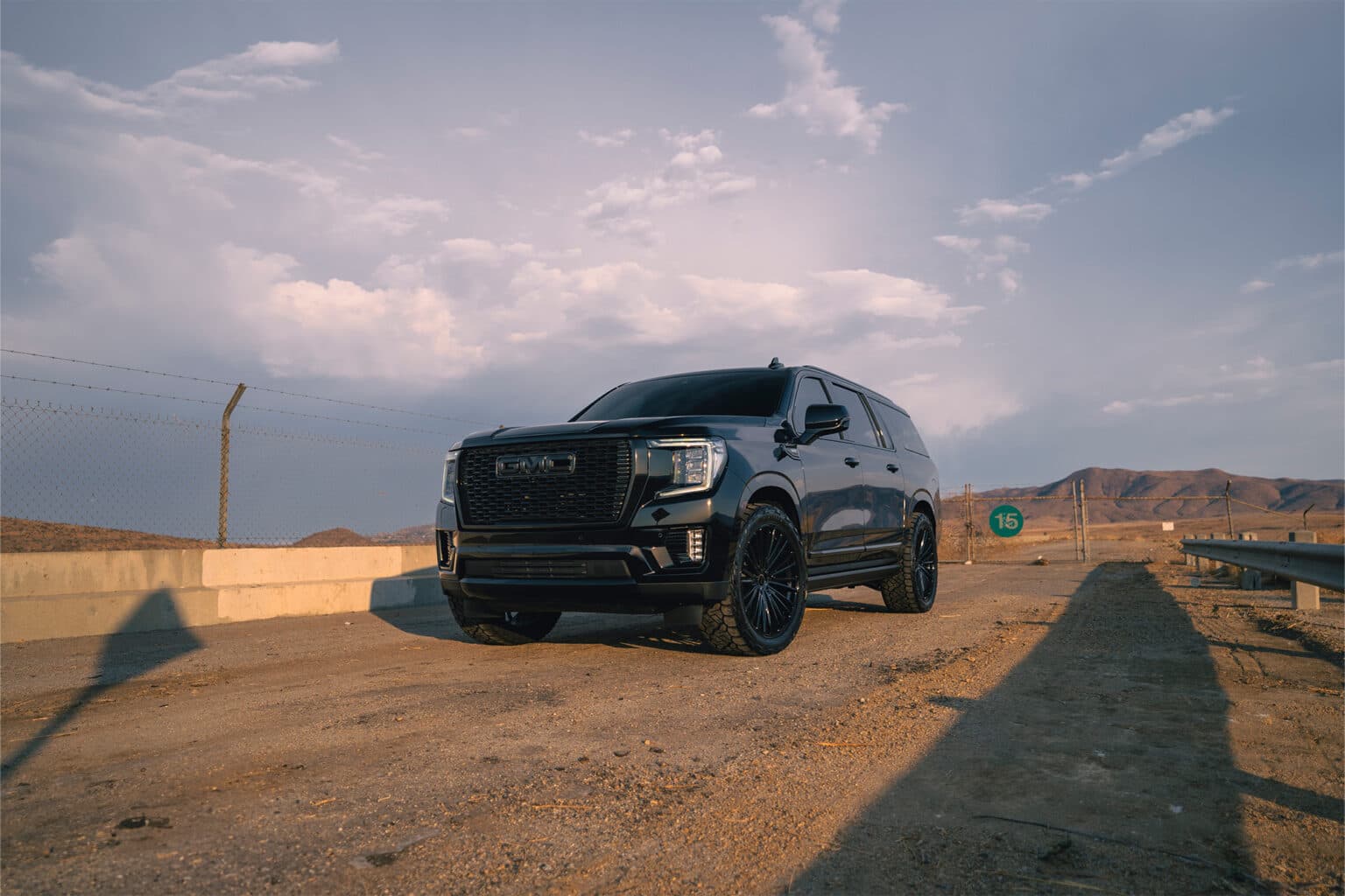2024 GMC Yukon Denali — wheels, front view