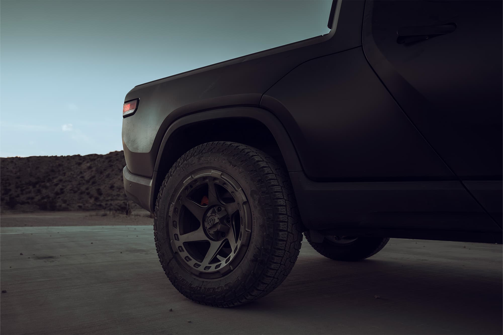 2024 Rivian R1T — custom build, side profile