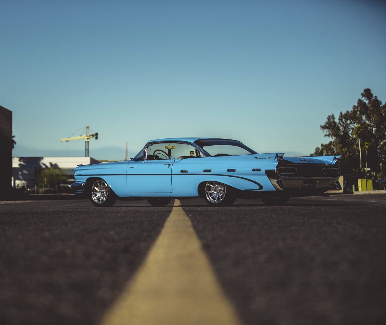 Front view of 1959 Pontiac Bonneville with wheels
