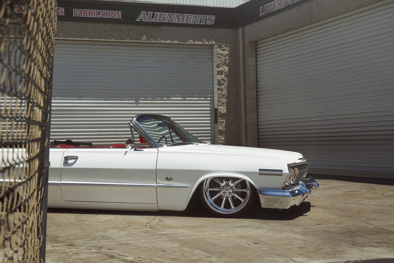 Rear view of 1963 Chevrolet Impala with wheels