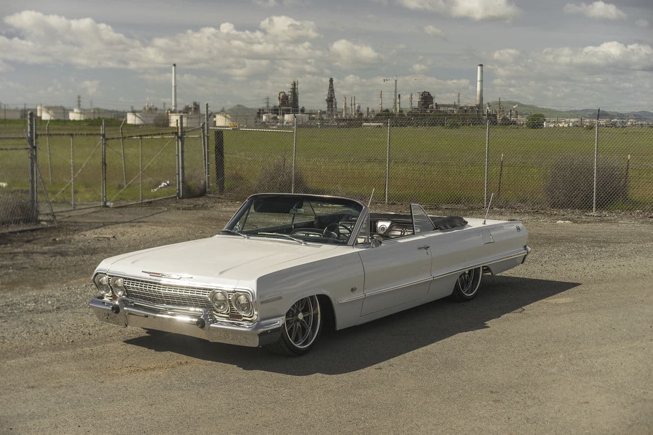Front view of 1963 Chevrolet Impala with wheels