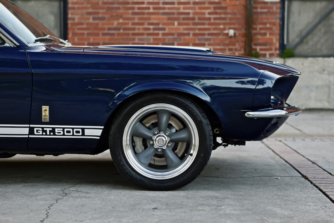 Side profile of 1967 Ford Mustang Shelby GT500 with wheels