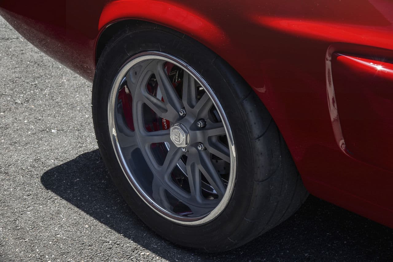 Side profile of 1967 Ford Mustang Shelby GT500 with wheels
