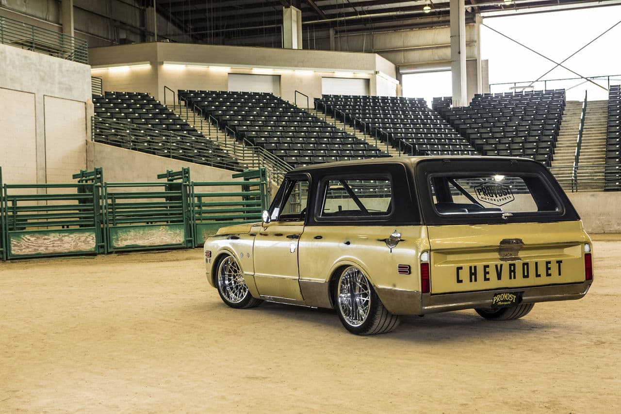 Front view of 1970 Chevrolet Blazer with wheels