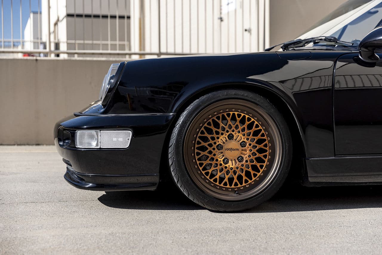 Interior of 1985 Porsche 911 Carrera with wheels