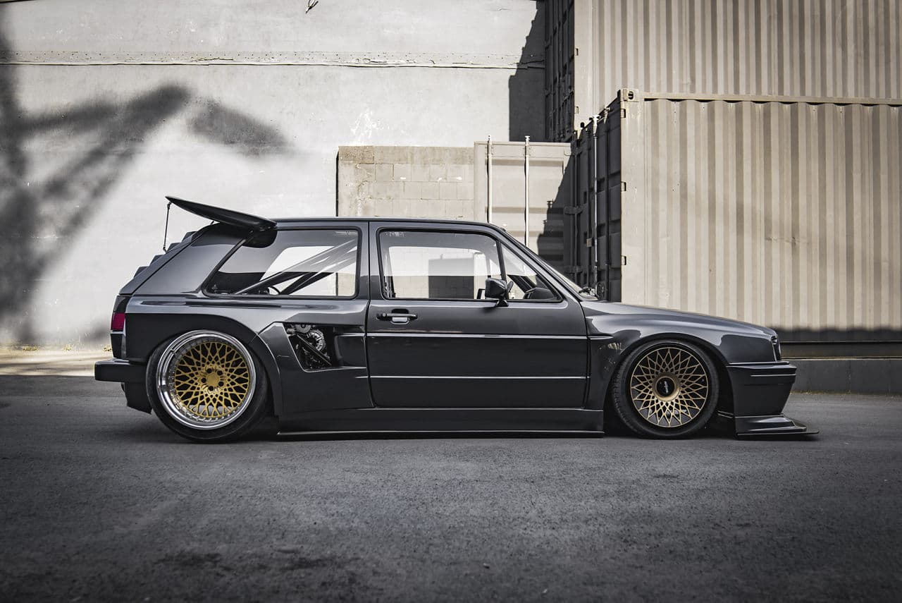 Side profile of 1986 Volkswagen Golf with wheels