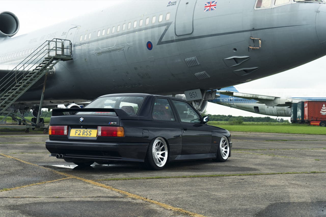 Side profile of 1988 BMW M3 with wheels