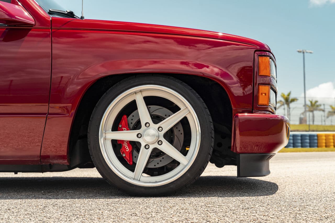 Side profile of 1990 Chevrolet Silverado with wheels