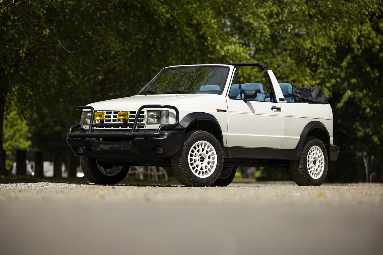 Front view of 1992 Biagini Passo with wheels