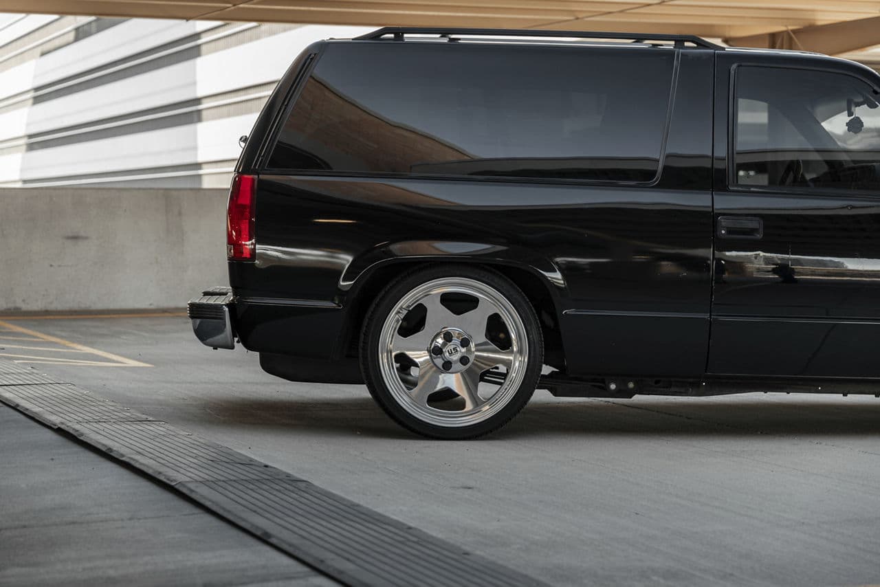 Side profile of 1992 Chevrolet Tahoe with wheels