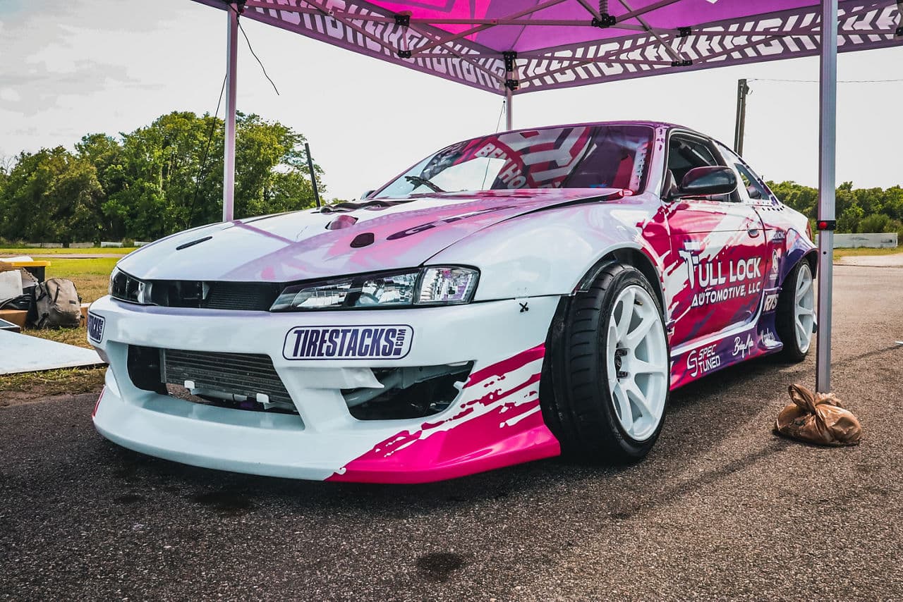 Front view of 1995 Nissan 200SX with wheels
