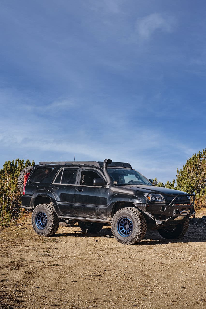 Front view of 2005 Toyota 4Runner with vehicle wraps