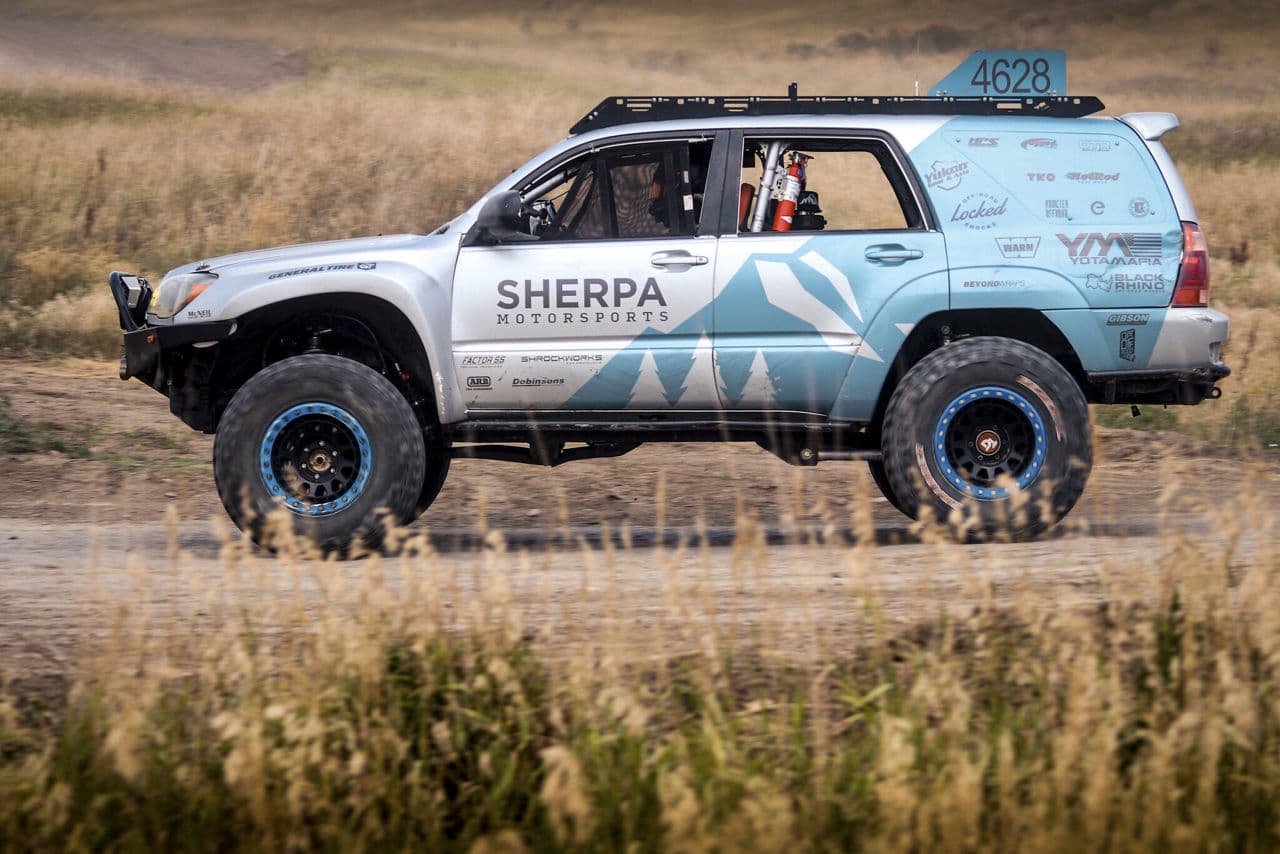 Front view of 2005 Toyota 4Runner with wheels