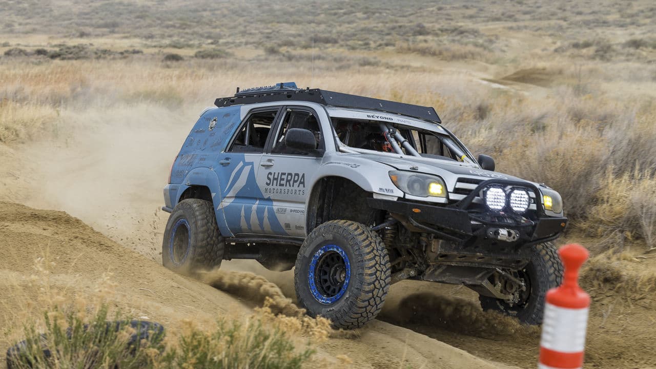 Side profile of 2005 Toyota 4Runner with wheels