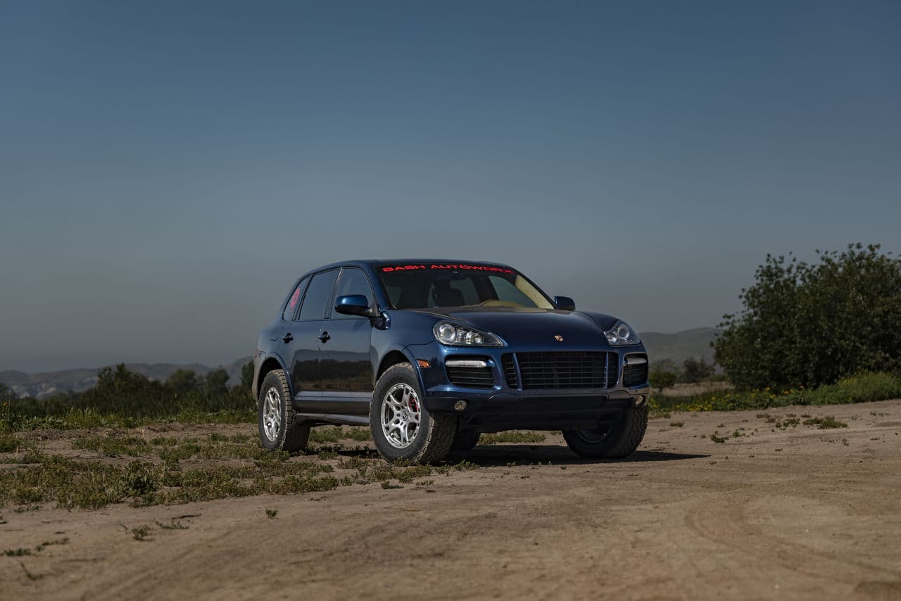 Front view of 2007 Porsche Cayenne with wheels