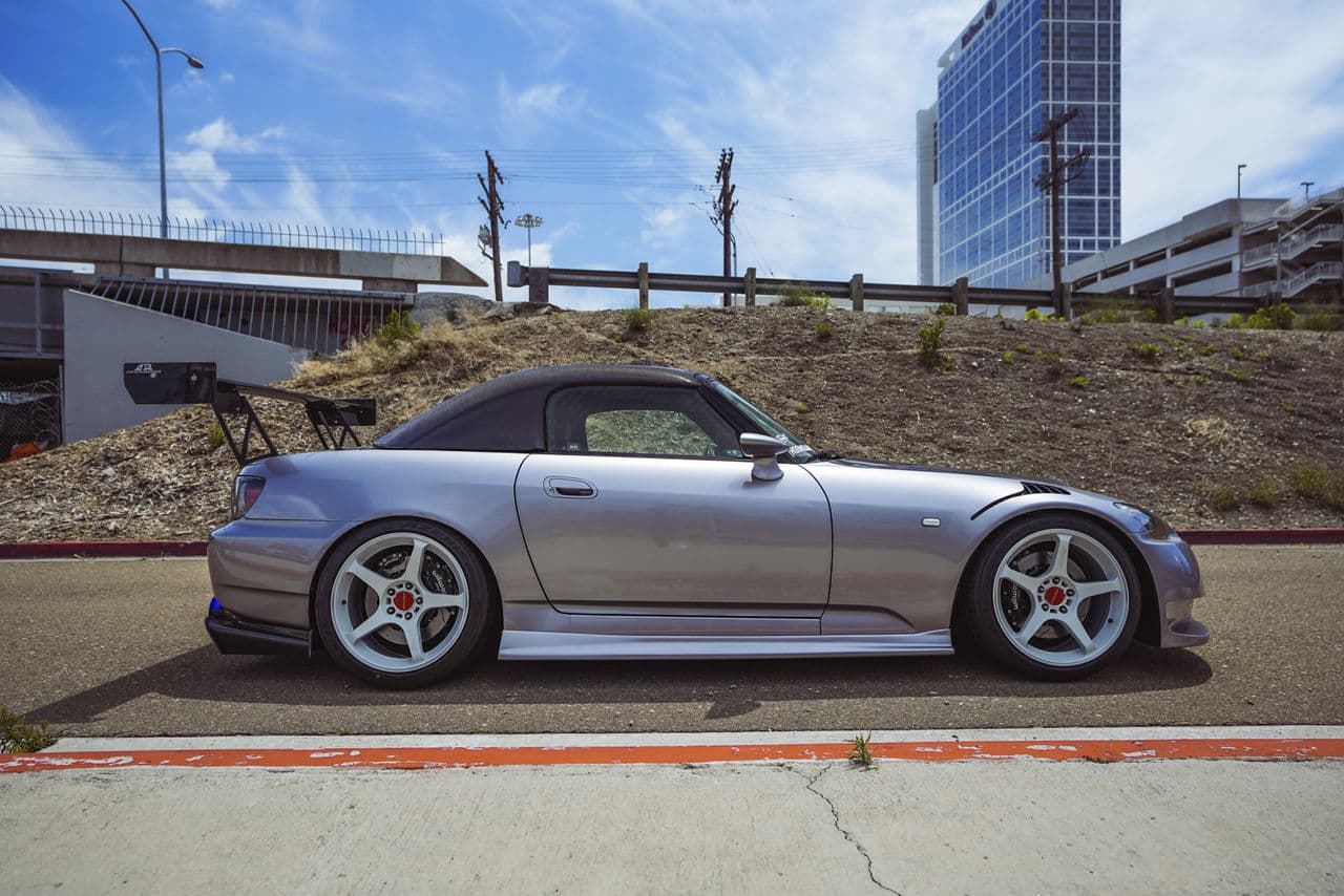 Side profile of 2008 Honda S2000 with wheels