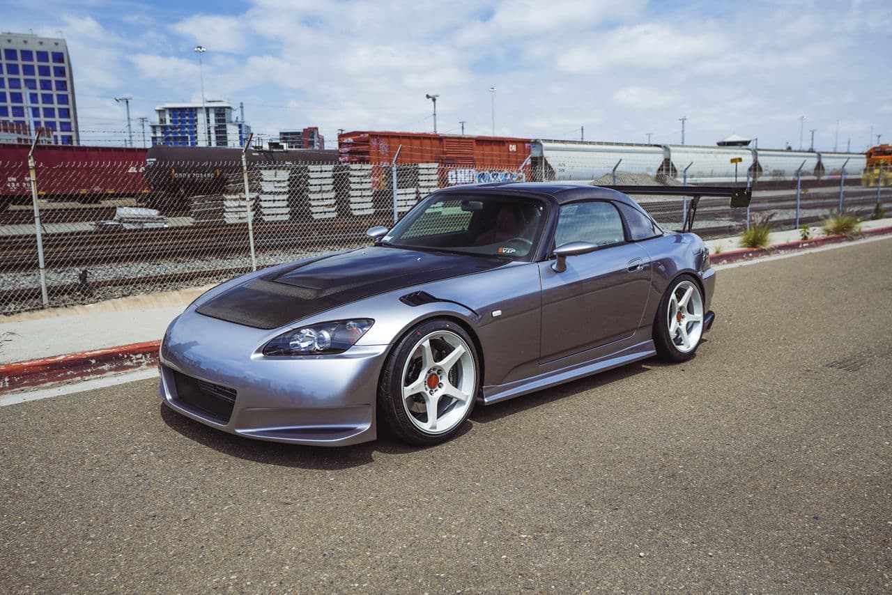 Interior of 2008 Honda S2000 with wheels