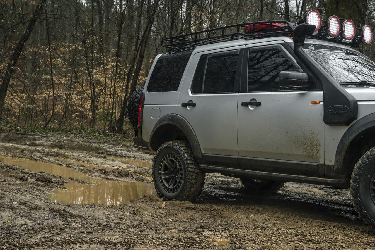 Interior of 2009 Land Rover Defender with truck suv wheels