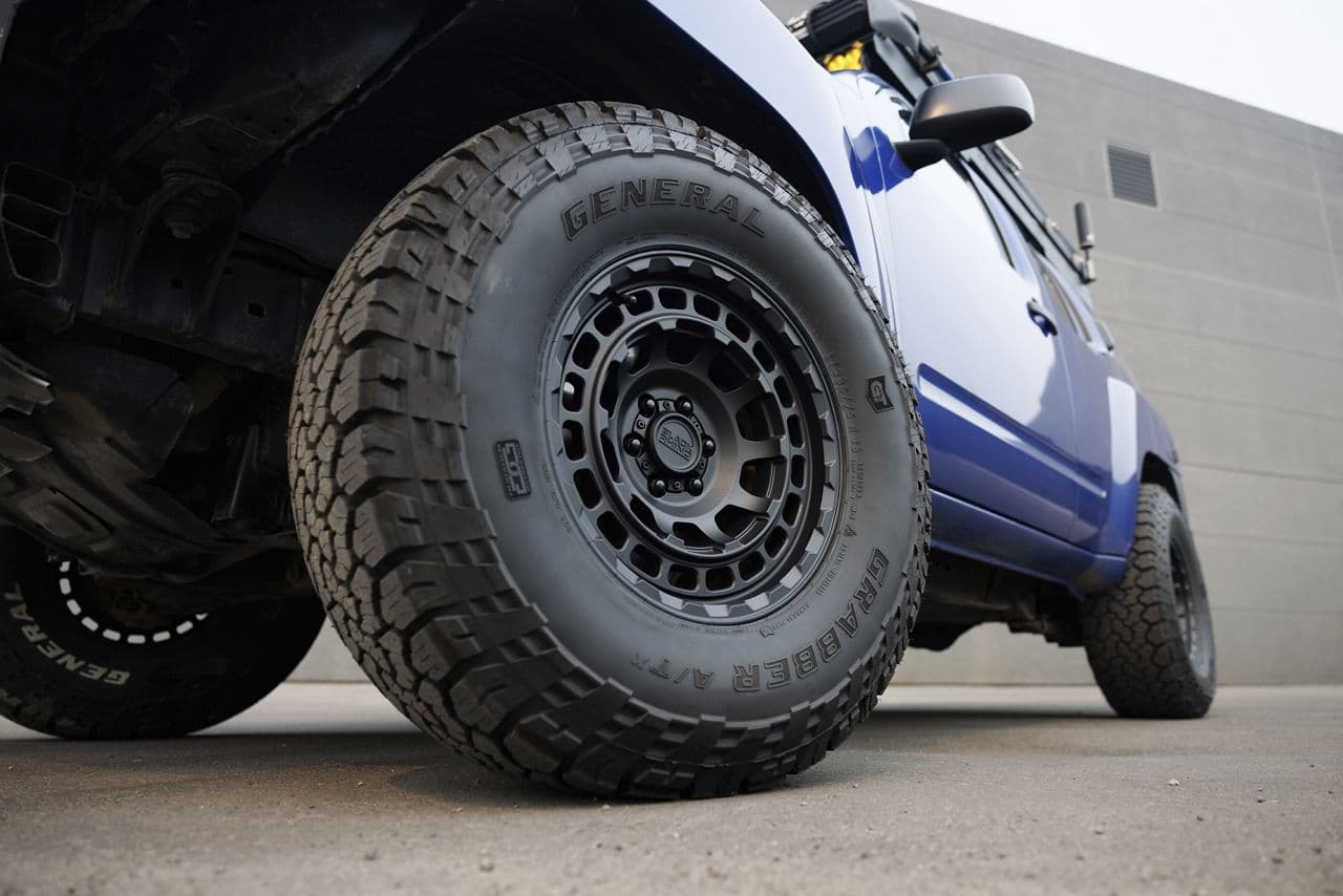 Interior of 2009 Nissan XTerra with wheels