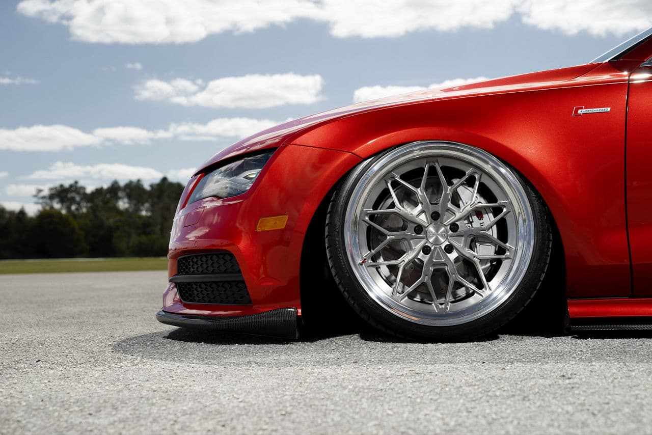 Interior of 2013 Audi A7 with wheels