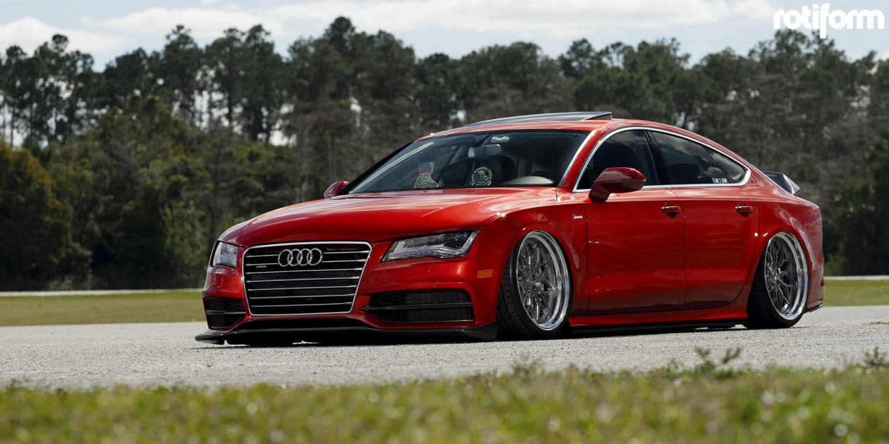 Detail view of 2013 Audi A7 with wheels