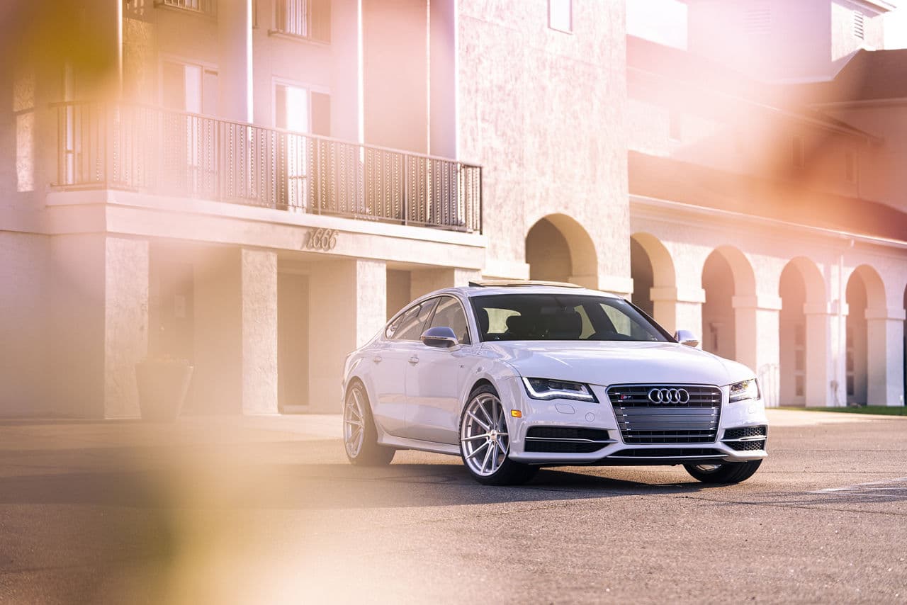 Front view of 2014 Audi S7 with wheels