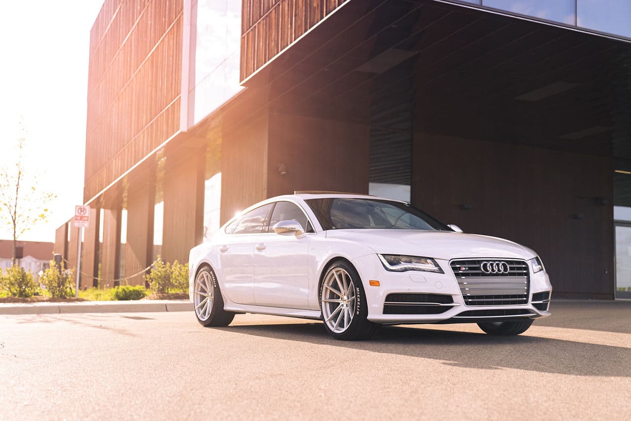 Interior of 2014 Audi S7 with wheels