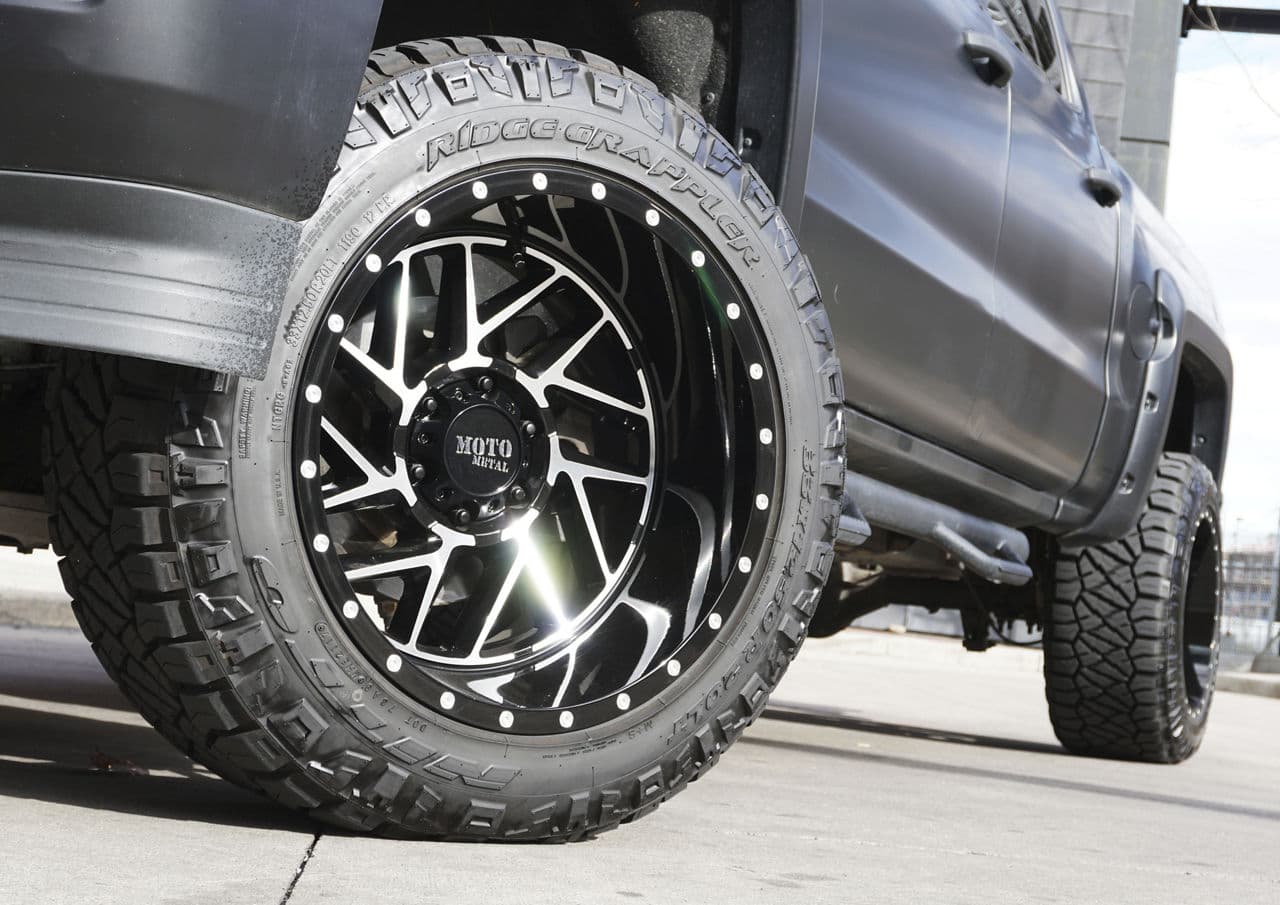 Interior of 2014 Chevrolet Silverado with wheels