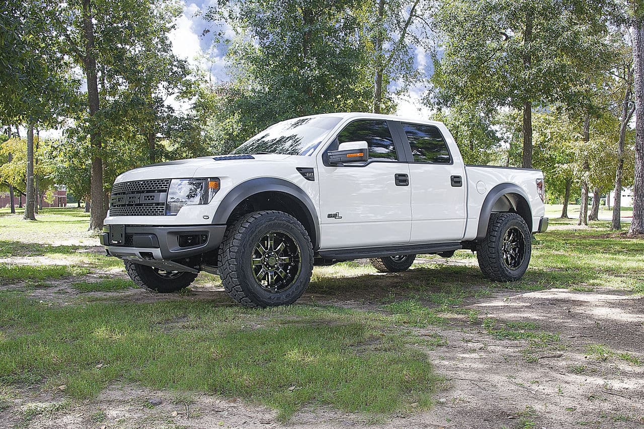 Front view of 2014 Ford F150 Raptor with wheels