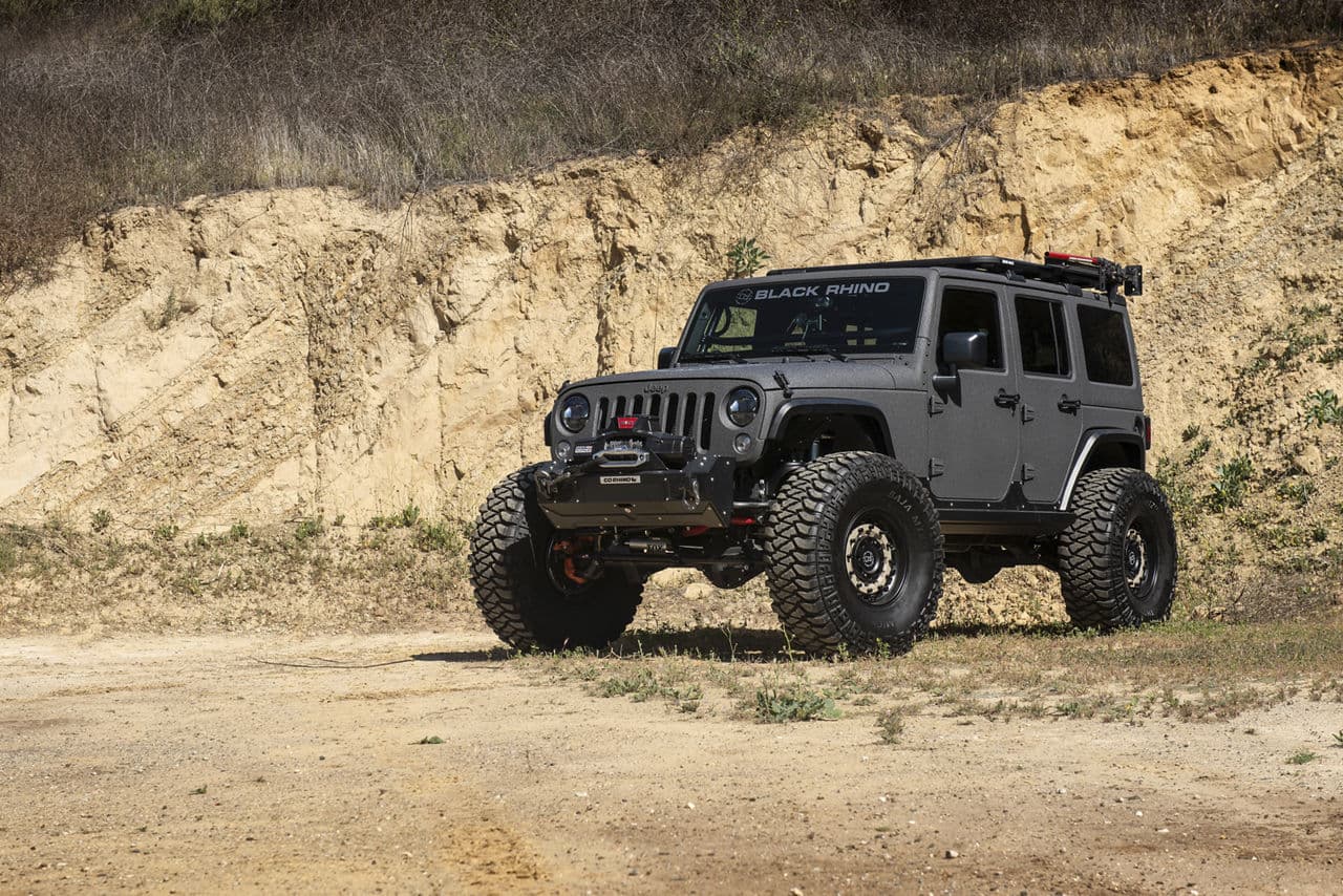 Front view of 2014 Jeep Wrangler with wheels
