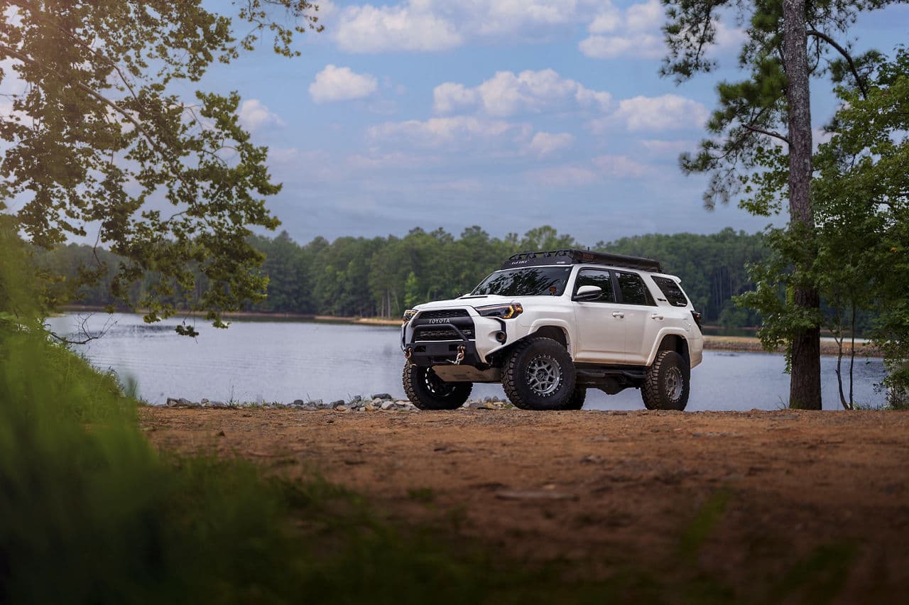 Front view of 2014 Toyota 4Runner with truck suv wheels