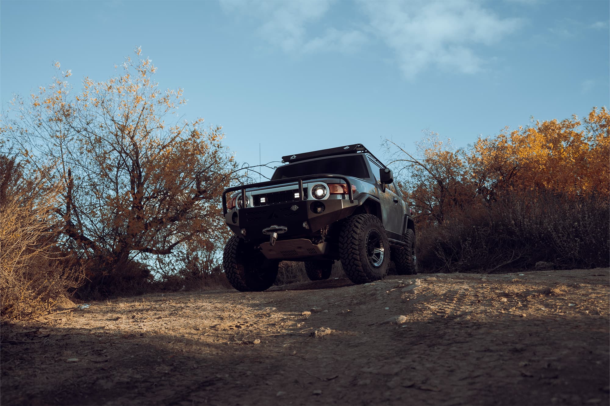 2014 Toyota FJ Cruiser — wheels, front view