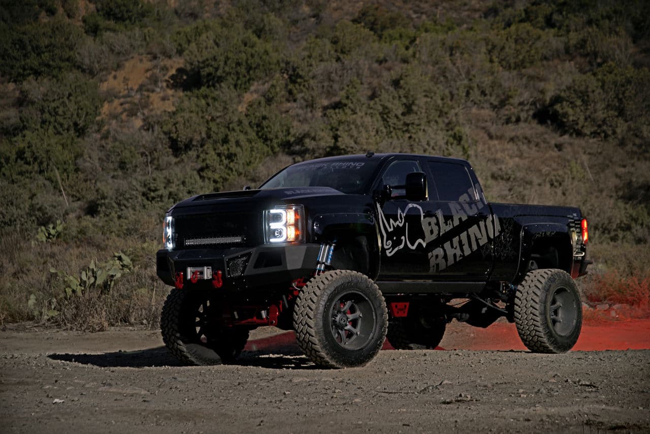 Side profile of 2015 Chevrolet Silverado 2500 with truck suv wheels