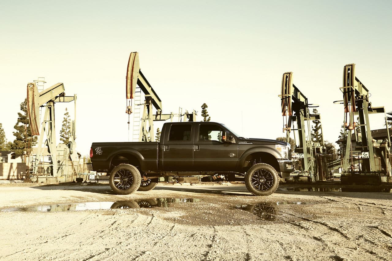 Front view of 2015 Ford F250 with wheels