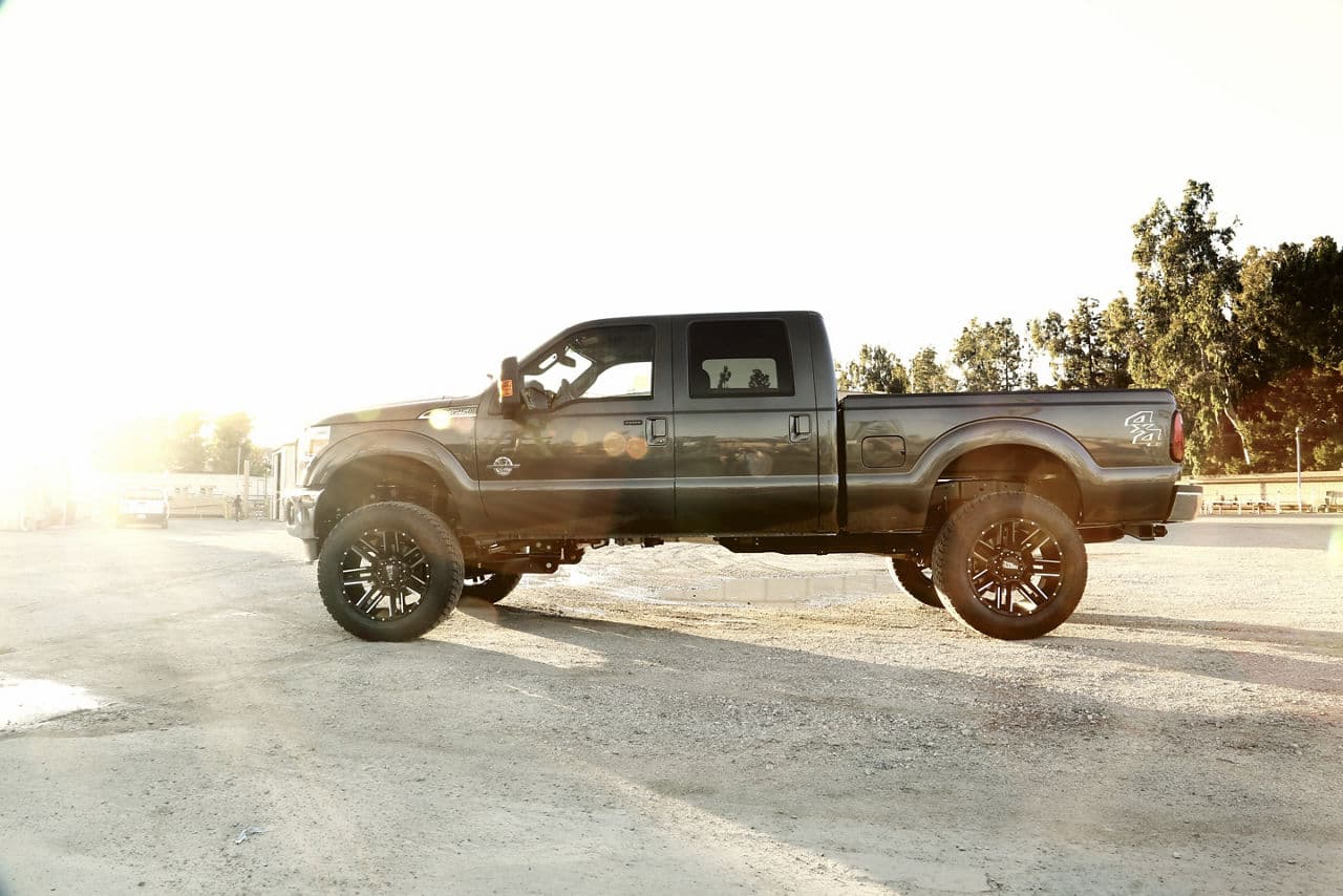 Side profile of 2015 Ford F250 with wheels