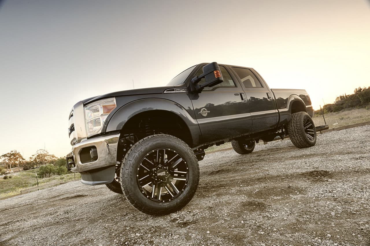 Detail view of 2015 Ford F250 with wheels