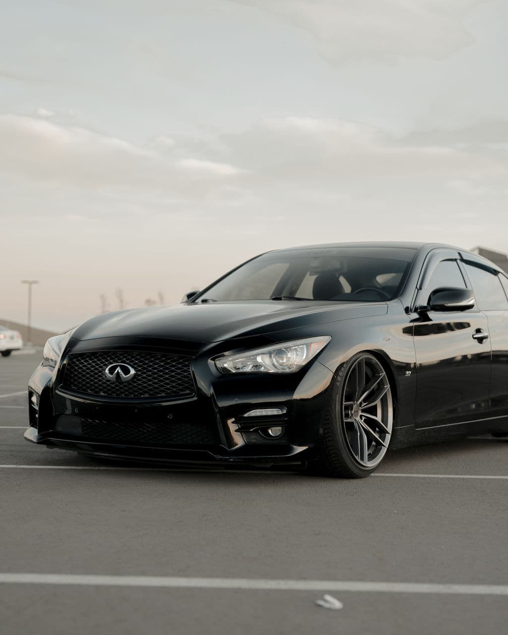 Interior of 2015 Infiniti Q50S with wheels