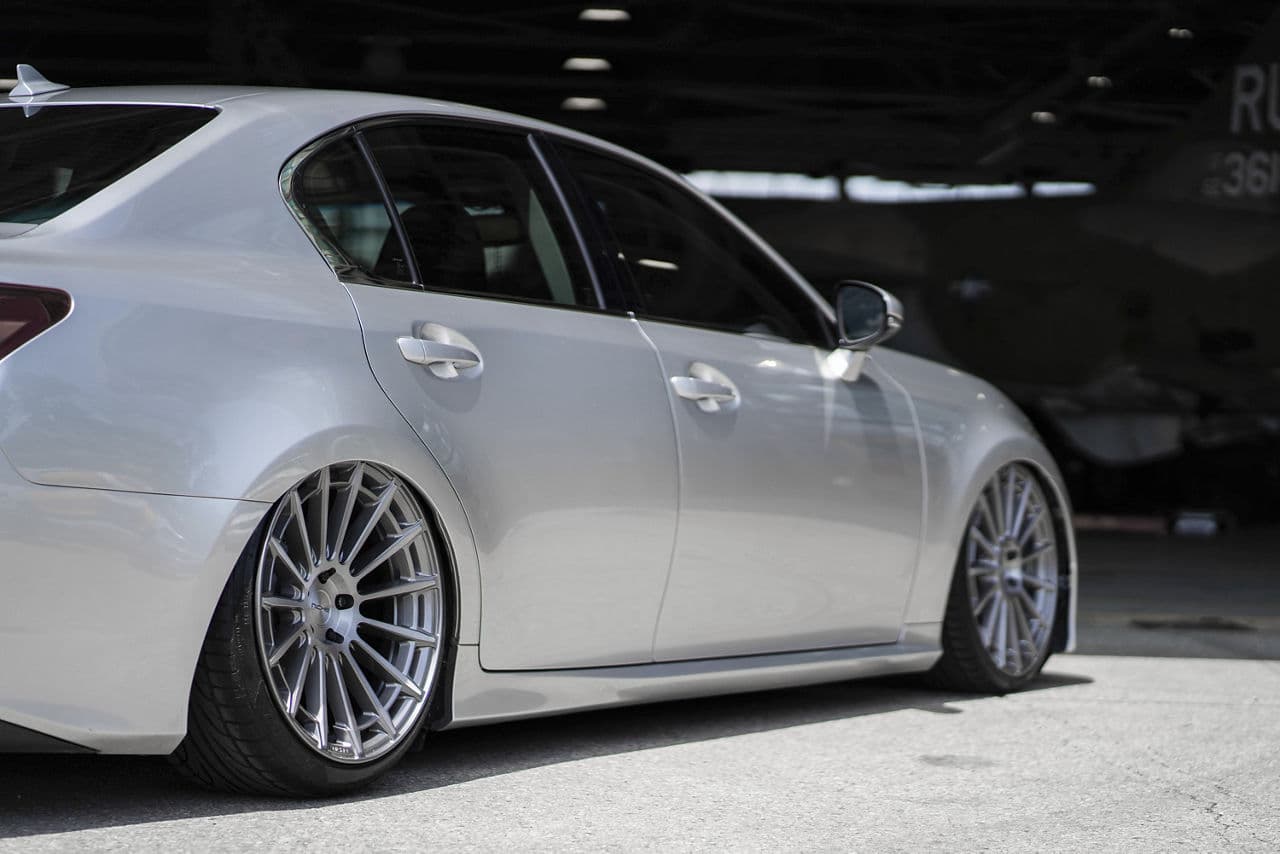 Side profile of 2015 Lexus GS350 with wheels