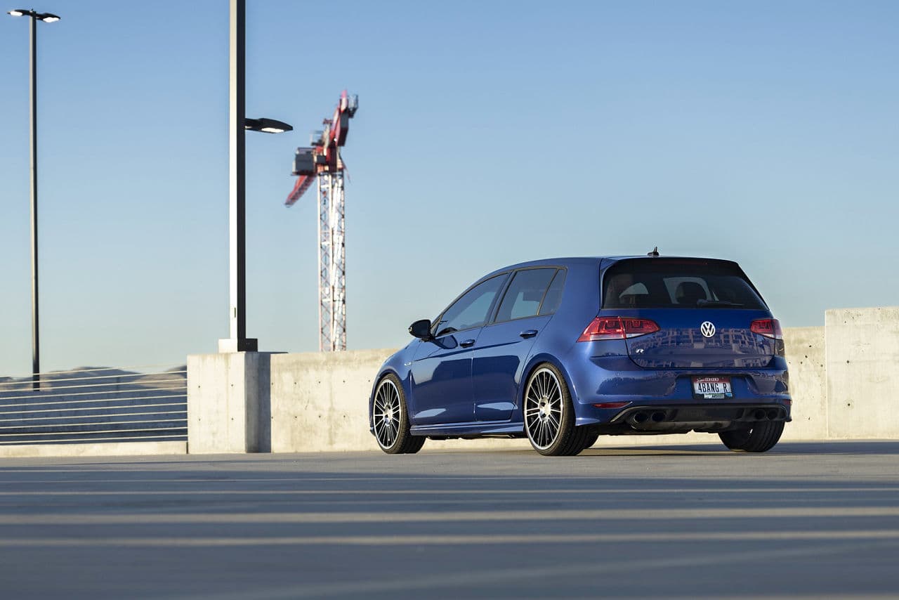 Front view of 2015 Volkswagen Golf R with wheels