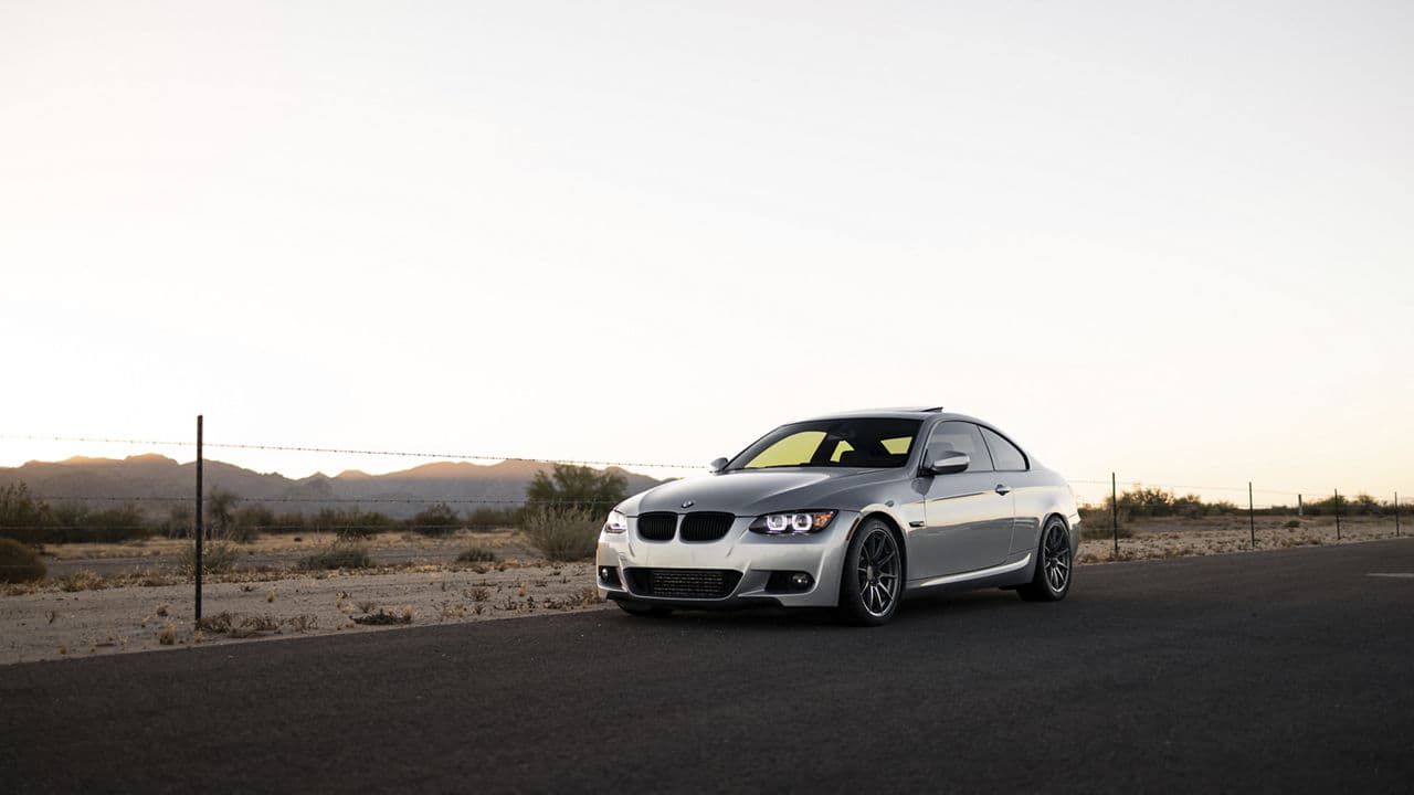 Front view of 2016 BMW 335i with wheels