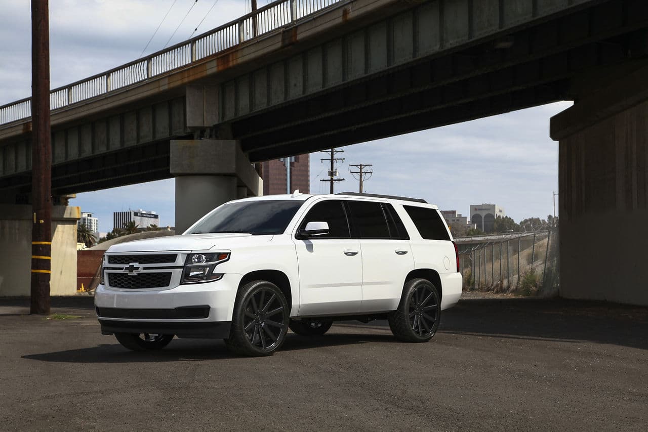 Front view of 2016 Chevrolet Tahoe with truck suv wheels